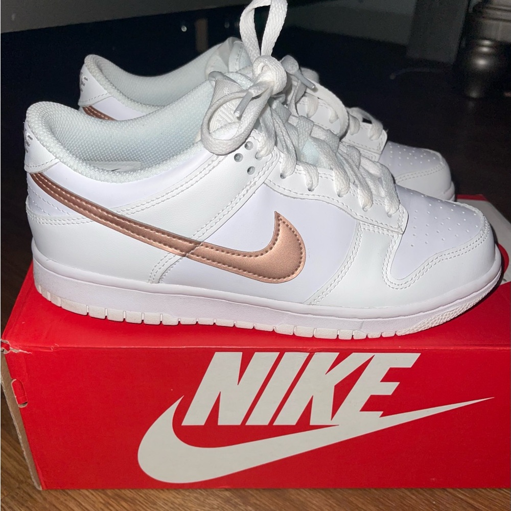 Nike Dunk Low GS, White Metallic Red Bronze